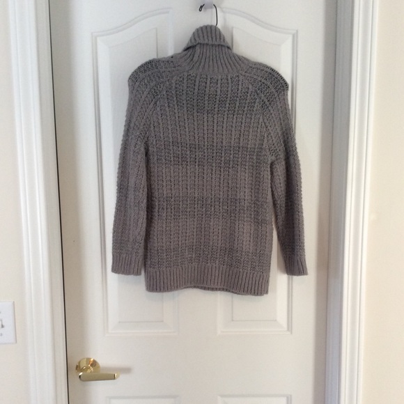 EUC. Ralph Lauren gray turtleneck sweater - Picture 4 of 6